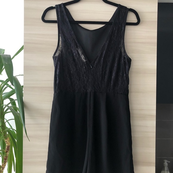 LACE ROMPER - Picture 2 of 3